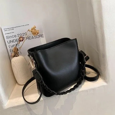 Retro woven PU leather one-shoulder crossbody underarm bucket bag in khaki colour