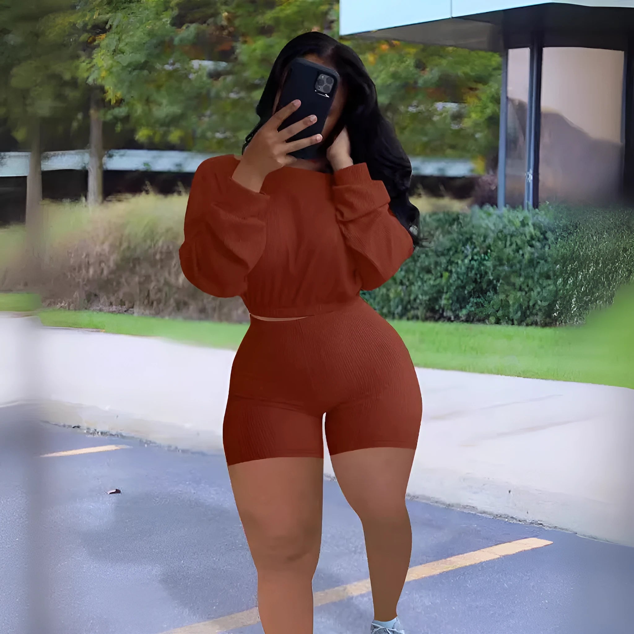 Ladies' solid colour off-the-shoulder long sleeve top and shorts two-piece set