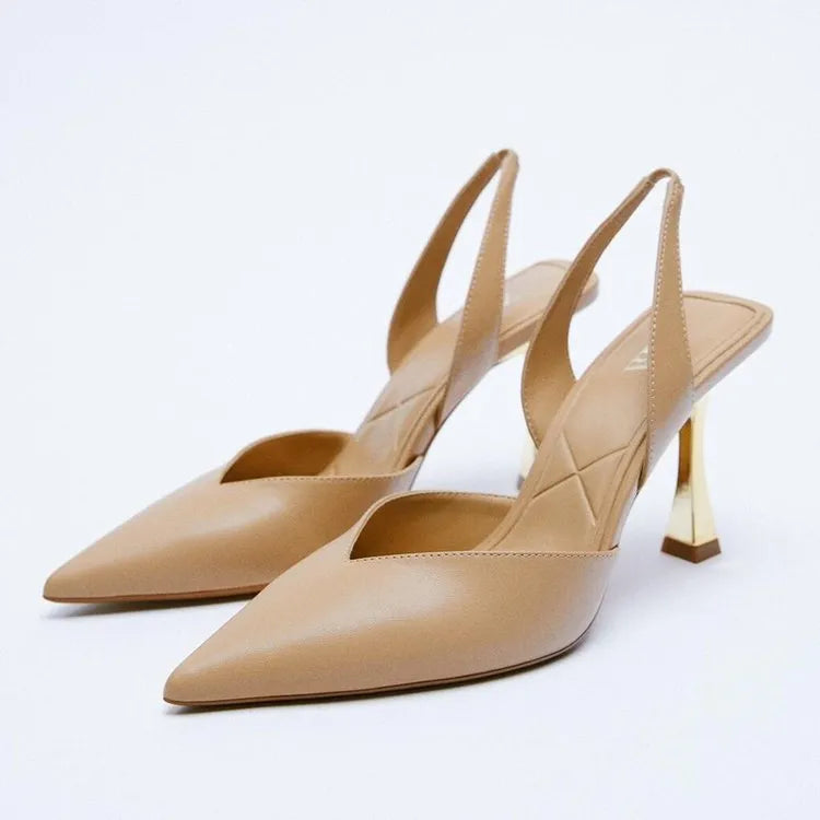 Women's nude pointed toe high heels in patent leather with shallow mouth design