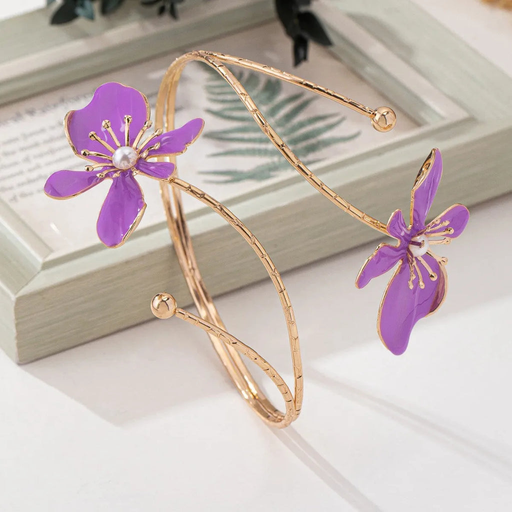 Alloy arm ring with hollow lines and personalised pattern in pink or purple colour