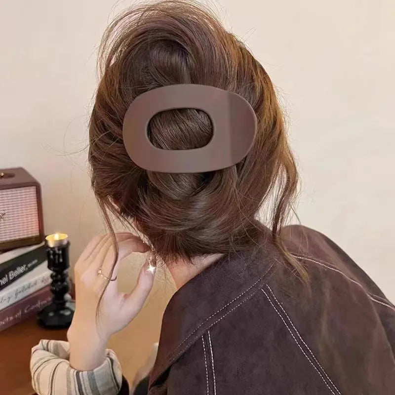 Large duckbill hair clip for women back head updo, matte black finish, baking varnish, simple quadrilateral shape