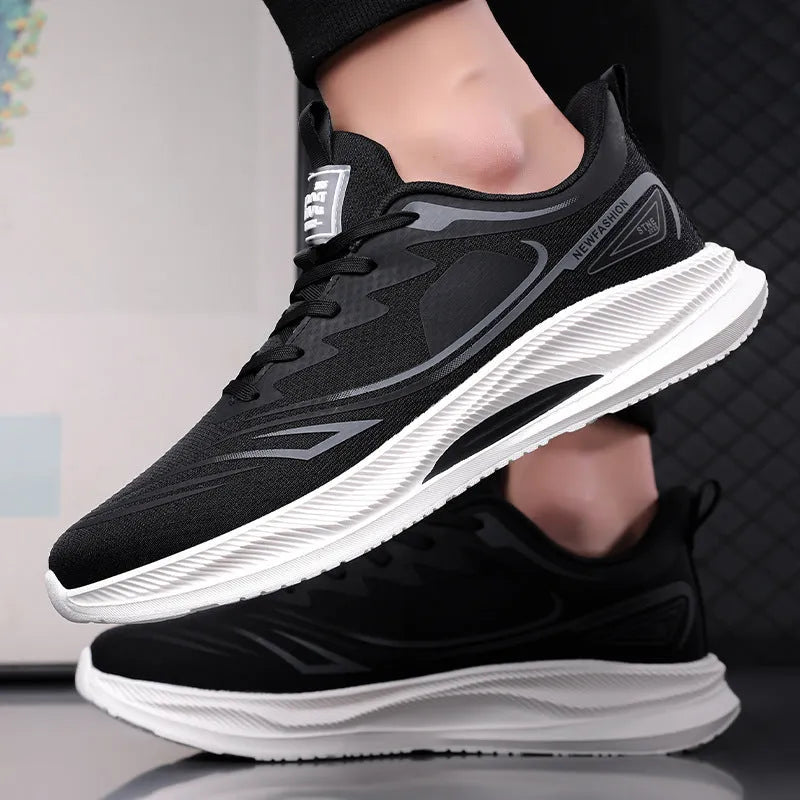 Men's low-top casual shoes in breathable mesh with a round toe and non-slip rubber sole.
