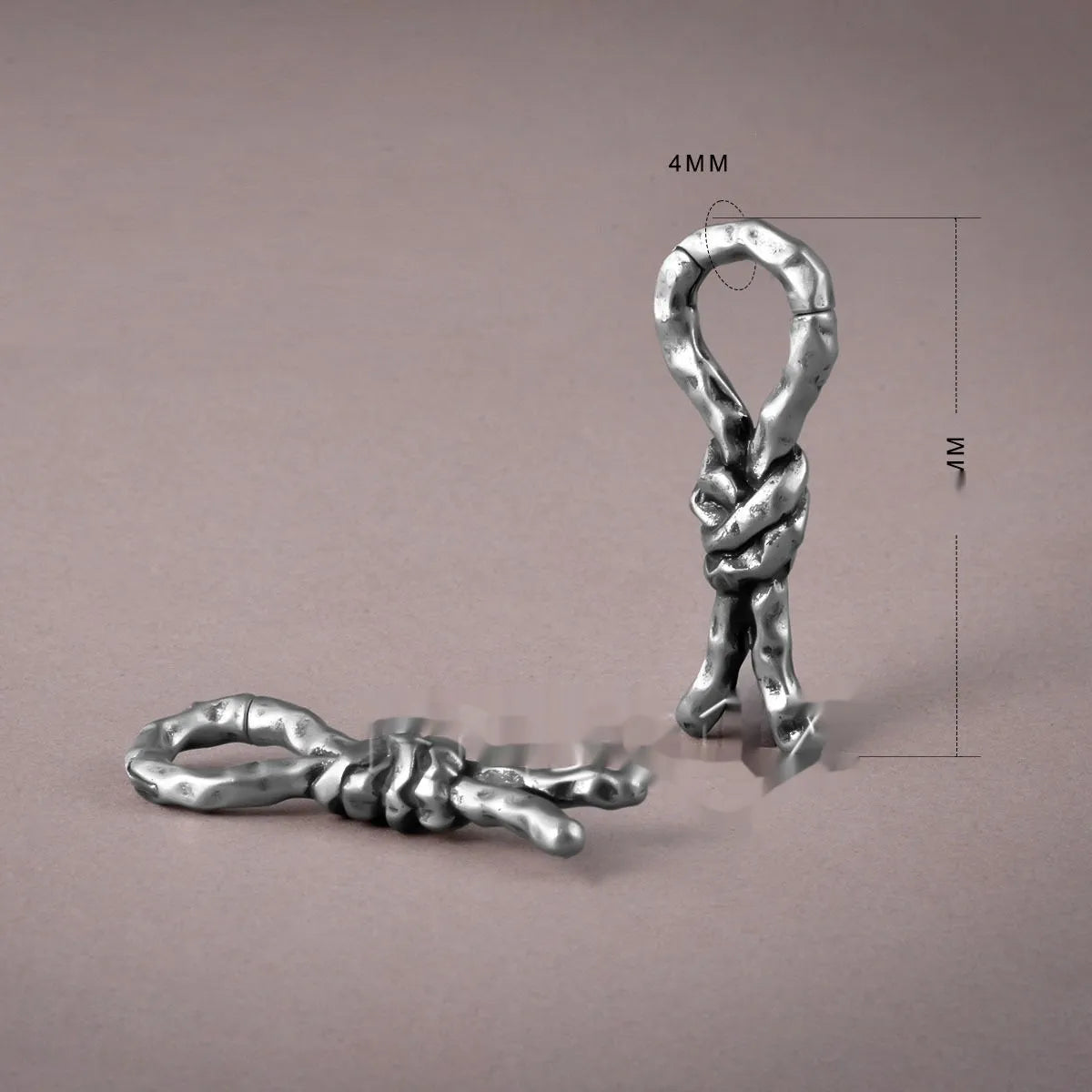 Copper bending shape auricle earring for cartilage piercing, 4mm size, retro design.