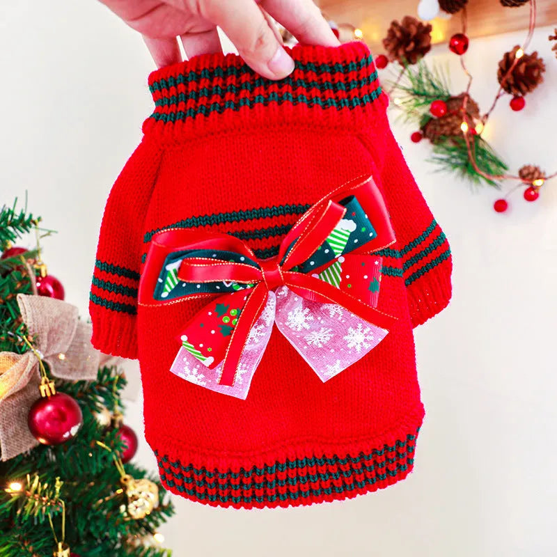 Polyester Christmas dog sweater for small to medium dogs in red, green, or beige colours with weight-based sizing