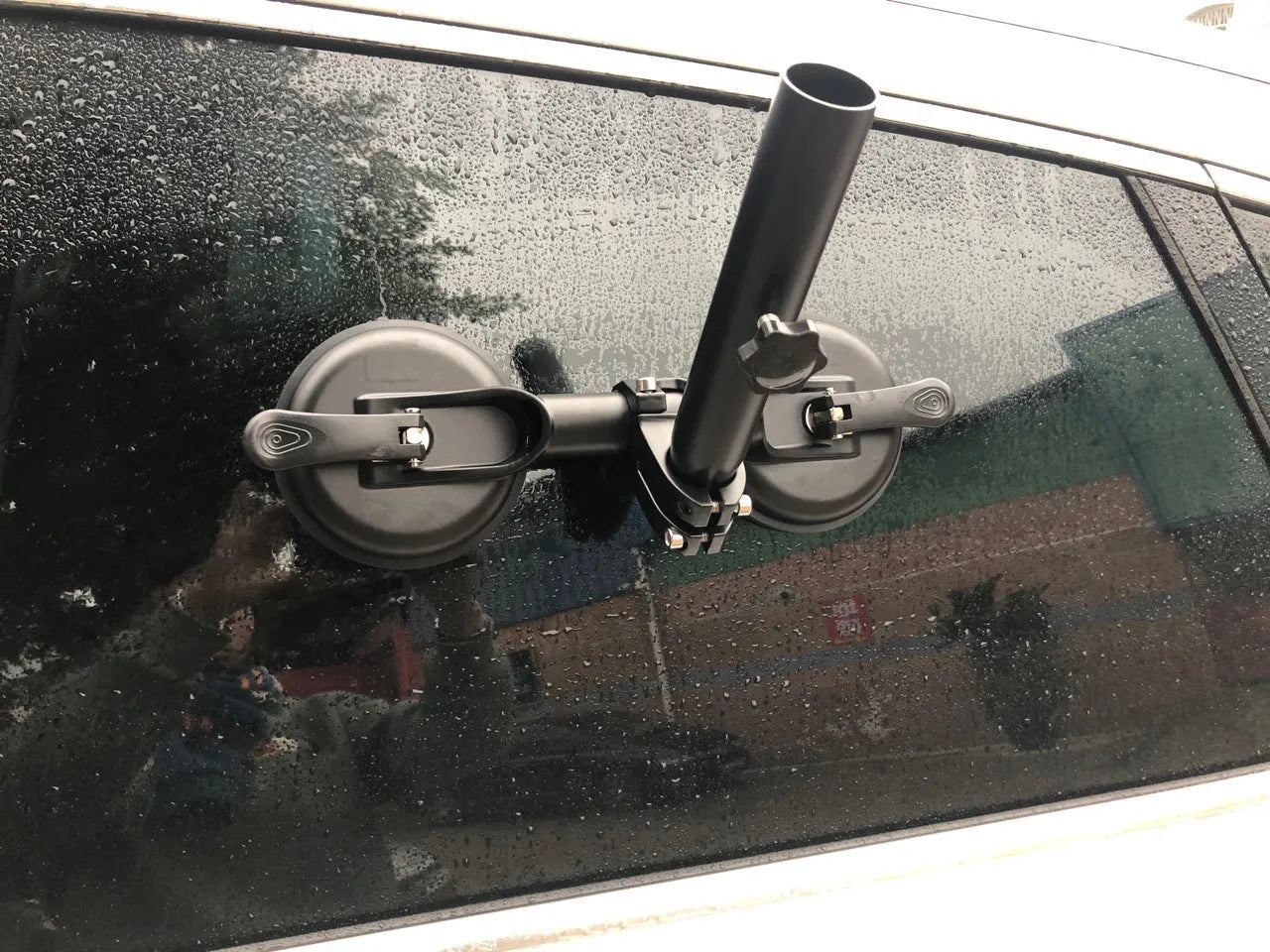 Black off-road car glass sucker base with rubber disc for flag mounting