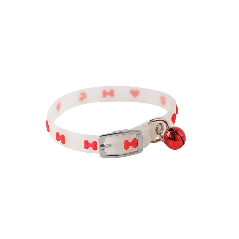 Luminous cat collar with adjustable silicone chain and metal bell in paw print pattern