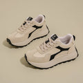 Women's low-top platform sports shoes in three colours with mesh lining and rubber soles