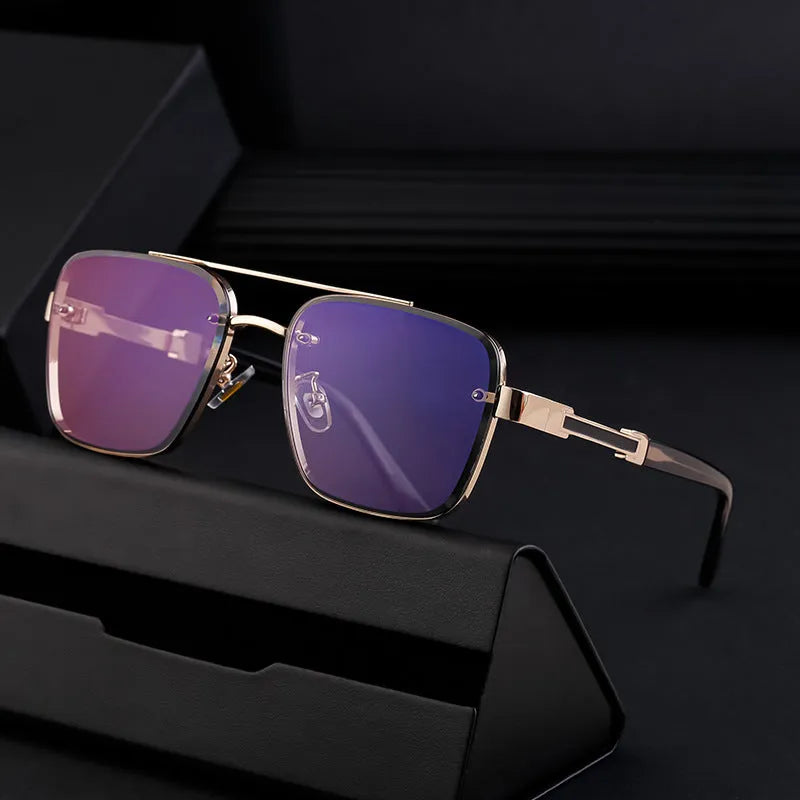 Men's vintage sunglasses with UV400 lenses in gold gradient blue colour on a PC frame.