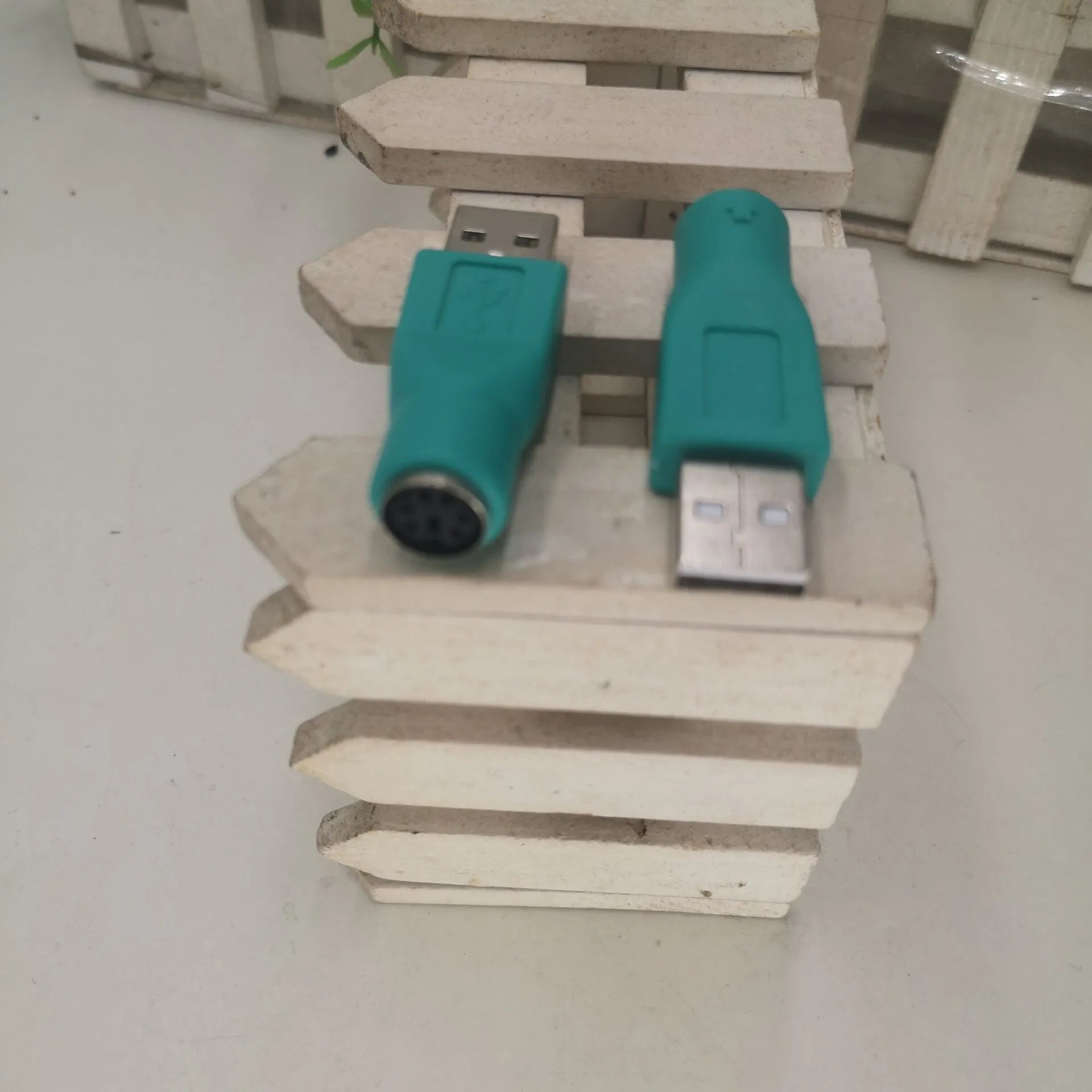 Green PS2 to USB adapter with 1-metre copper wire cable for computer keyboard or mouse connection