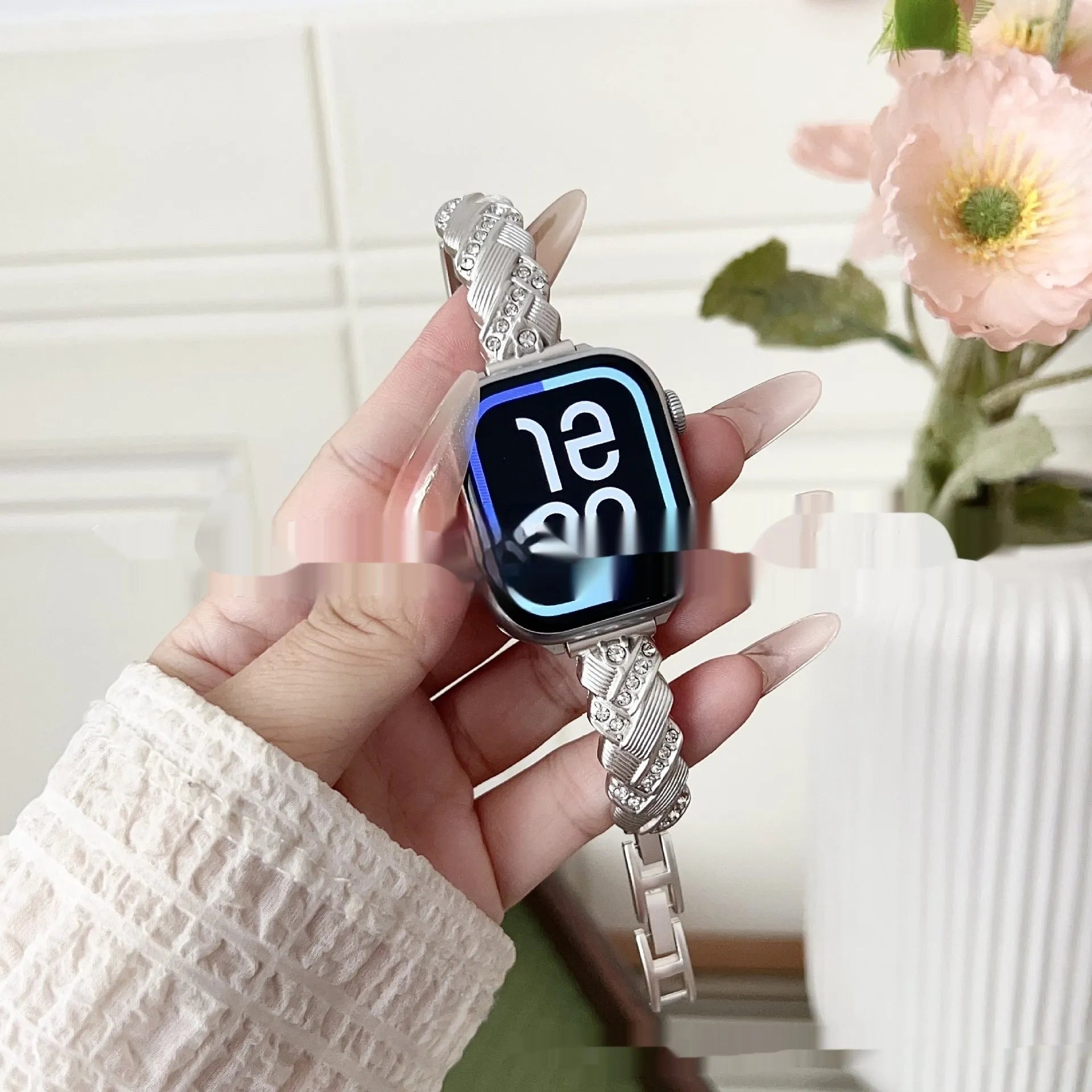 Twist diamond pattern metal strap for Apple Watch in silver, rose gold, gold, black and starlight colours