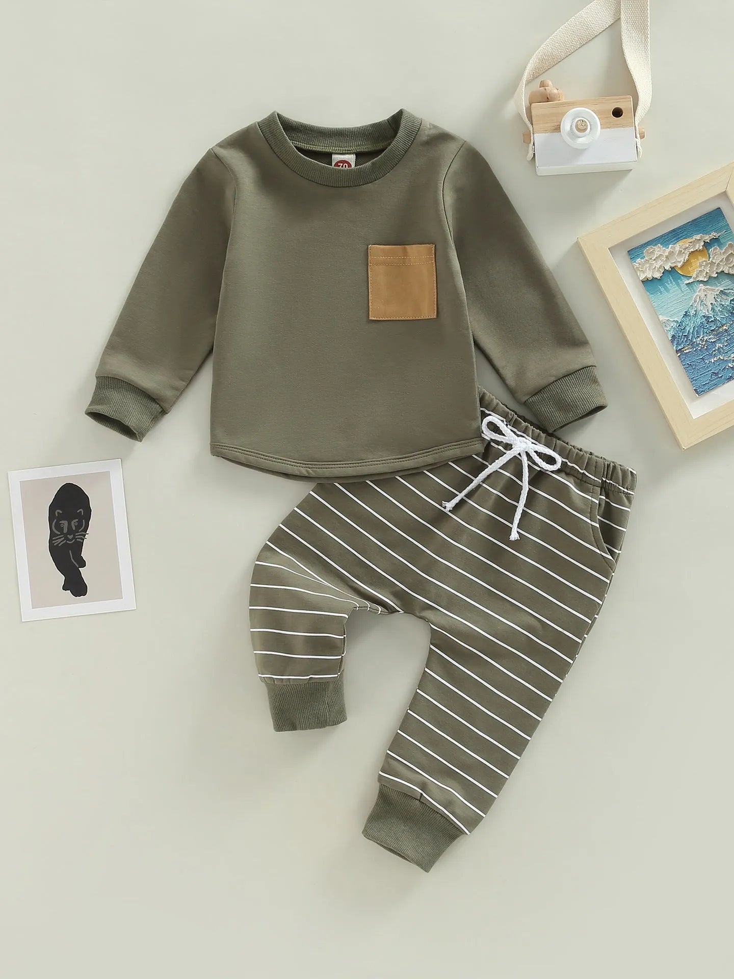 Long sleeve hooded baby striped cotton suit in army green with top and pants set