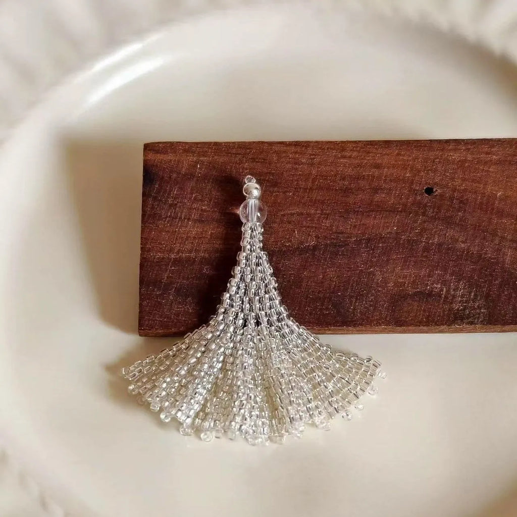 Handmade glass bead woven earrings leaf shape tulip Korean style for women