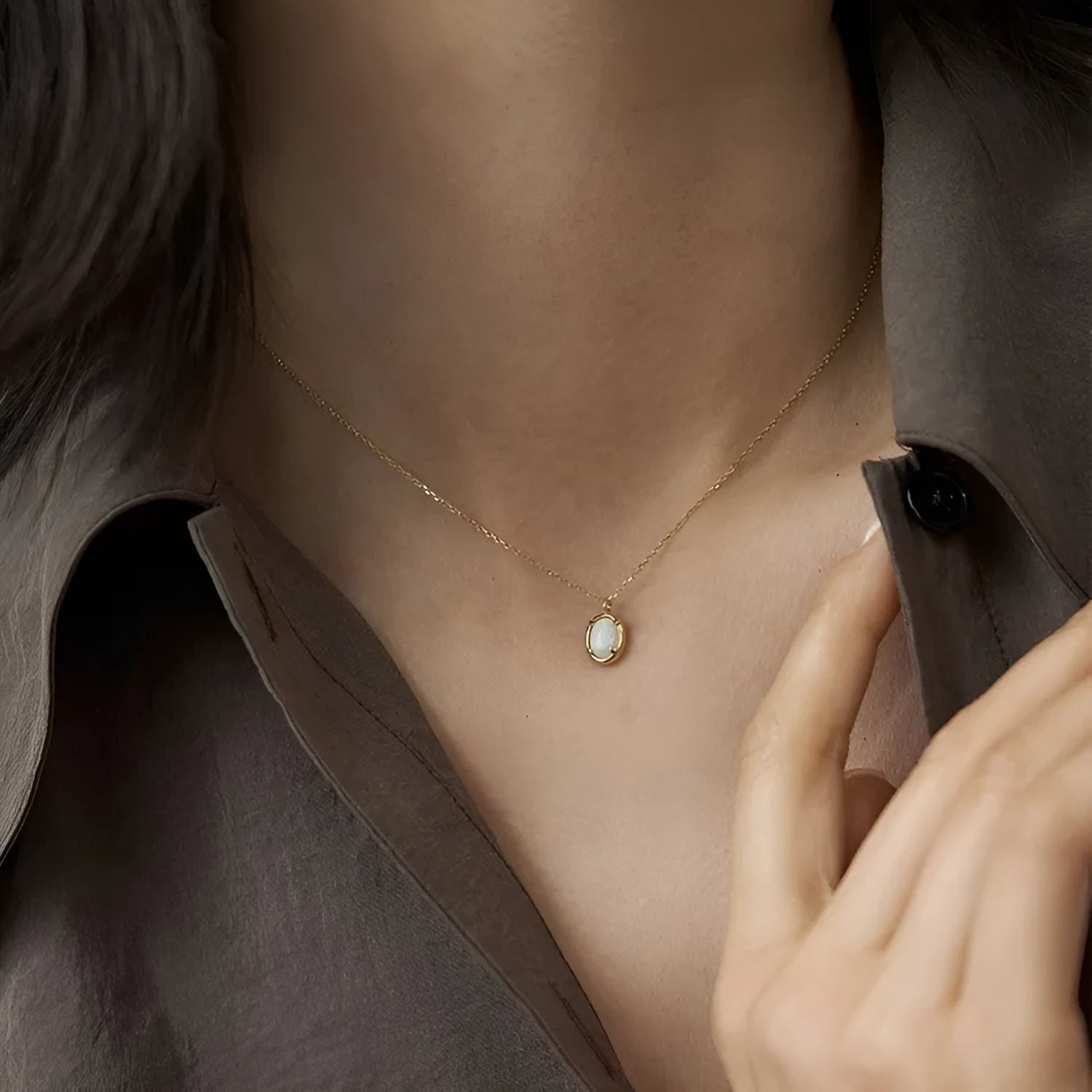 925 silver geometric oval pendant necklace with jelly opal in gold or white gold colour