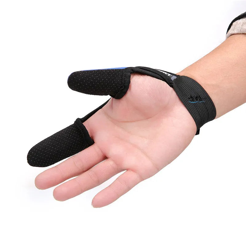Two-finger fishing glove in camouflage colour showing diving cloth back and microfiber palm.