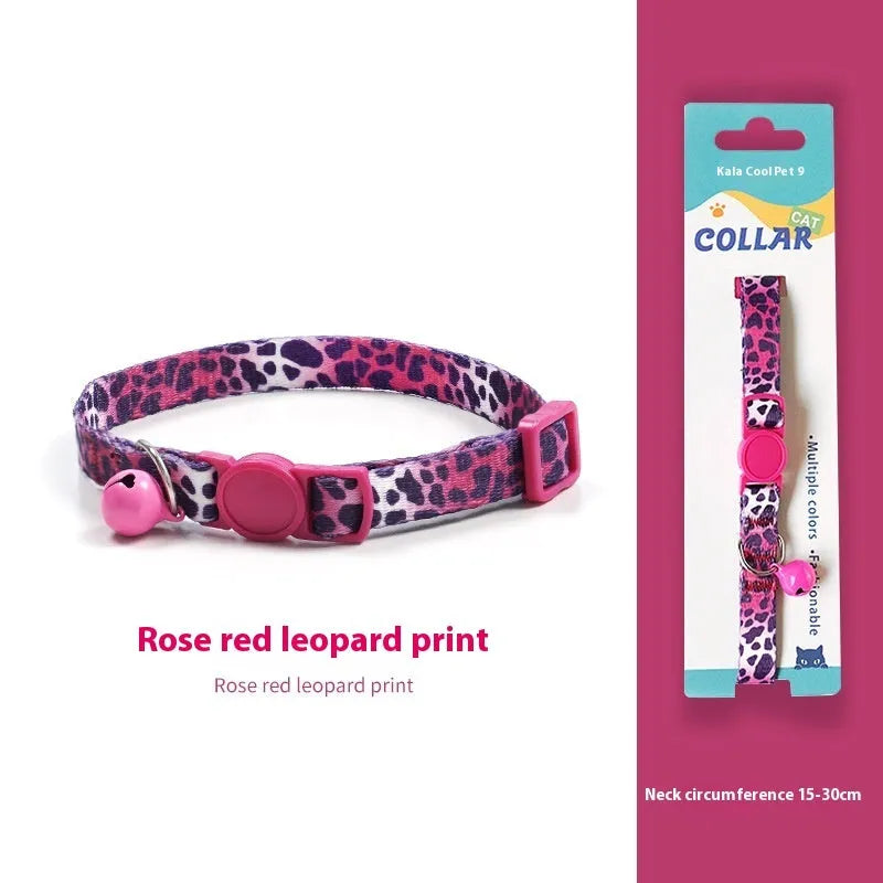 Woven polyester cat collar with anti-suffocation safety buckle and bell in green jungle colour grid pattern