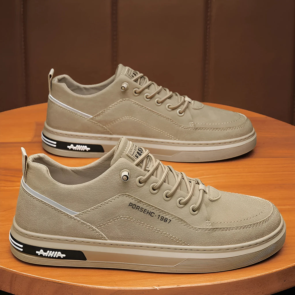 Men's black waterproof casual work shoes with non-slip rubber soles for construction site wear