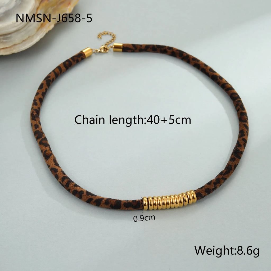 Leopard print stainless steel necklace with geometric pendant on adjustable 41-50cm chain