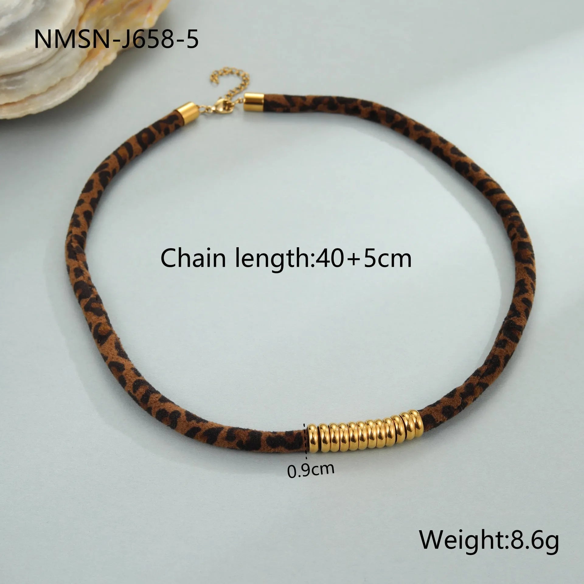 Leopard print stainless steel necklace with geometric pendant on adjustable 41-50cm chain
