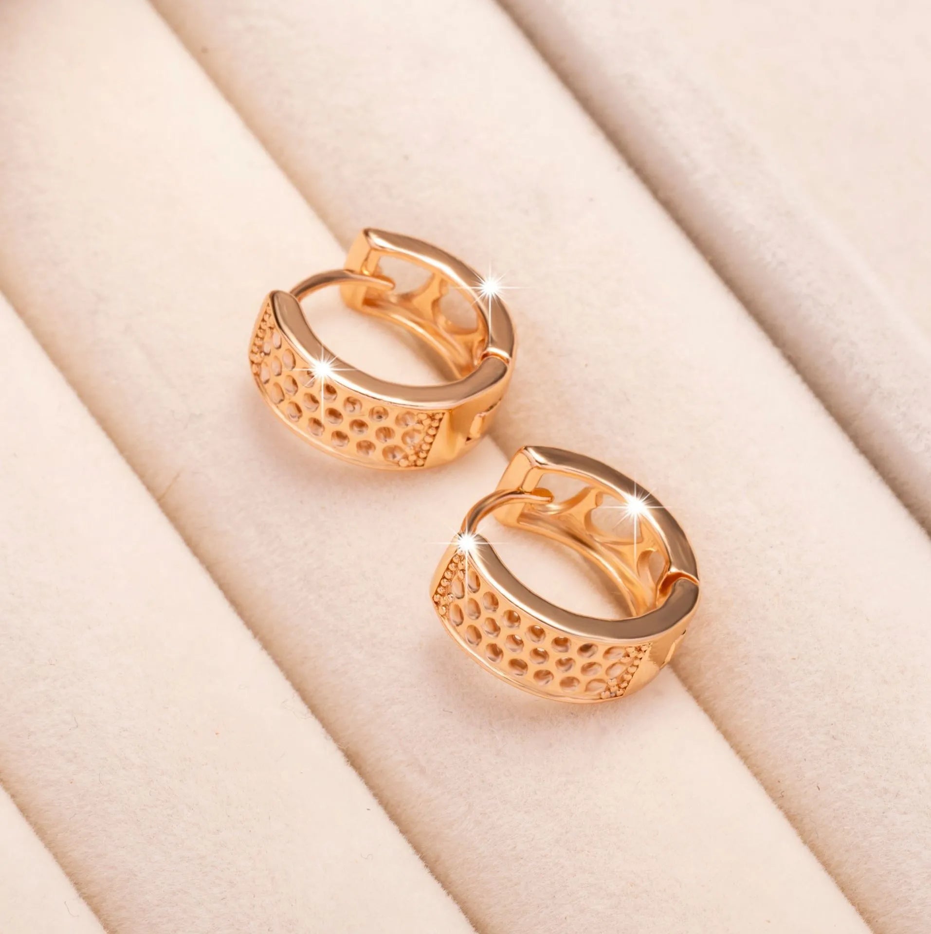 Rose gold hollowed-out three-heart earrings circular women's fashion jewellery