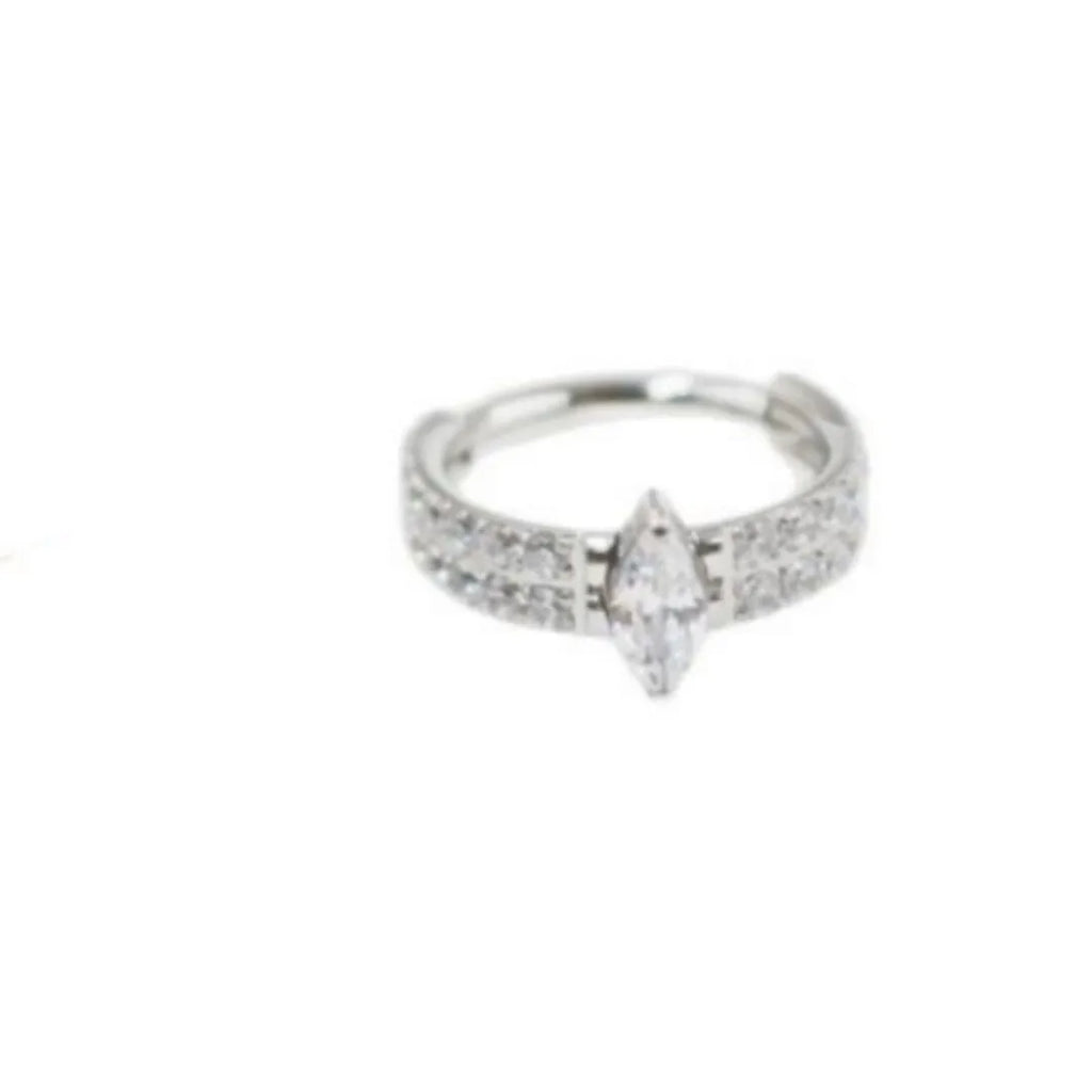Titanium steel heart-shaped zircon diamond stud earrings in silver and gold colours