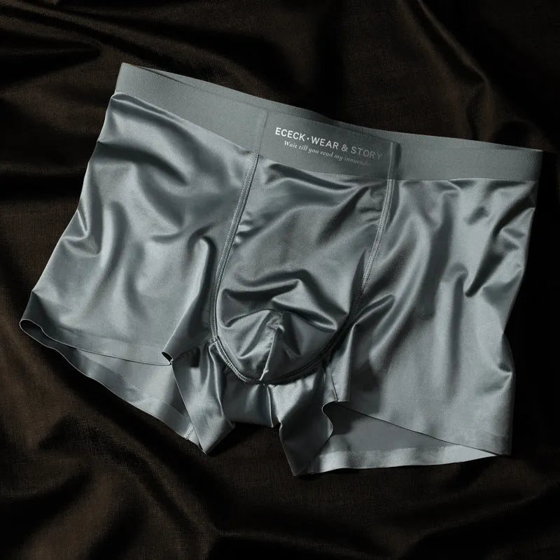 Men's colourblock Ice Silk underwear with seamless construction in multiple colour options