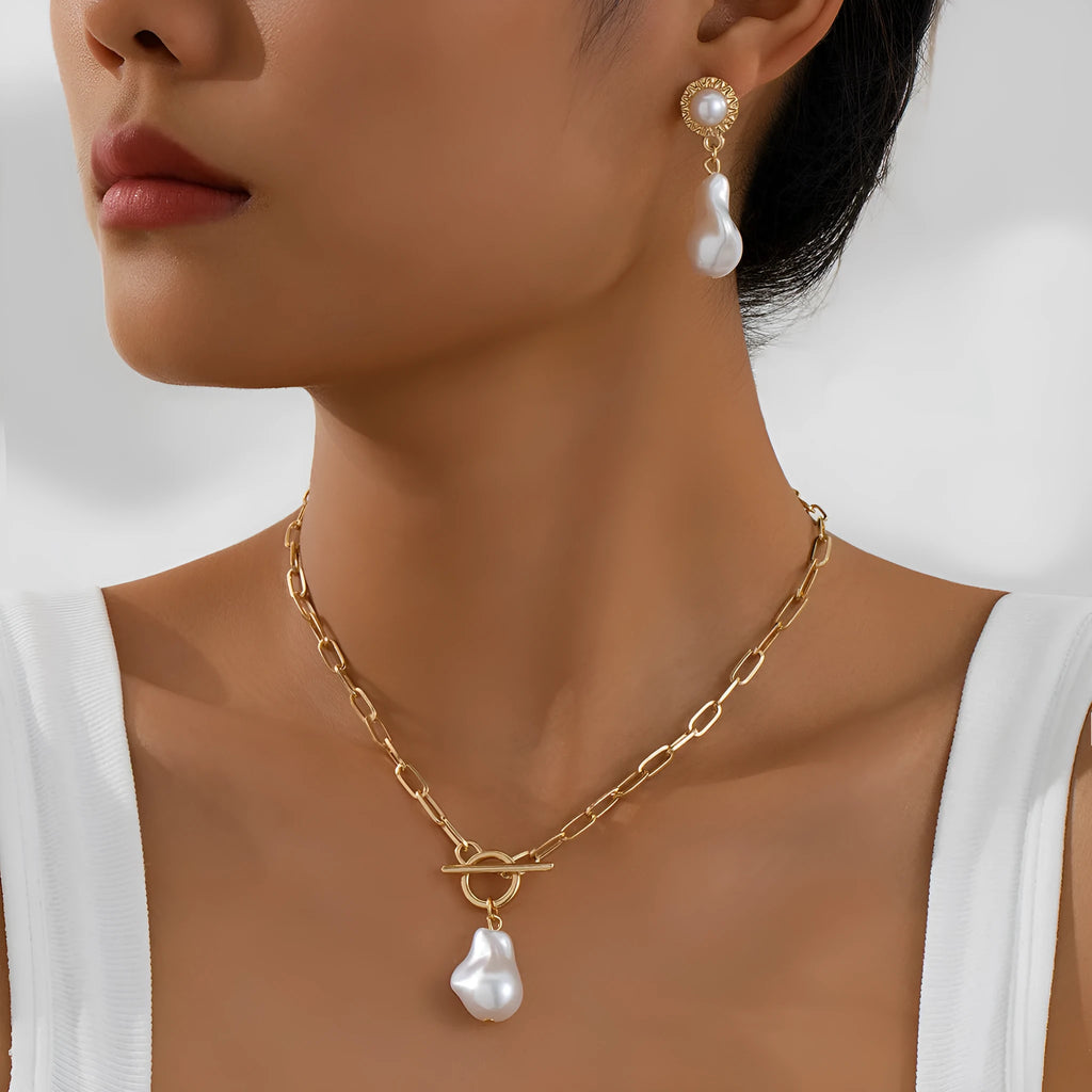 Gold colour retro baroque pearl pendant necklace and matching ear stud set for women