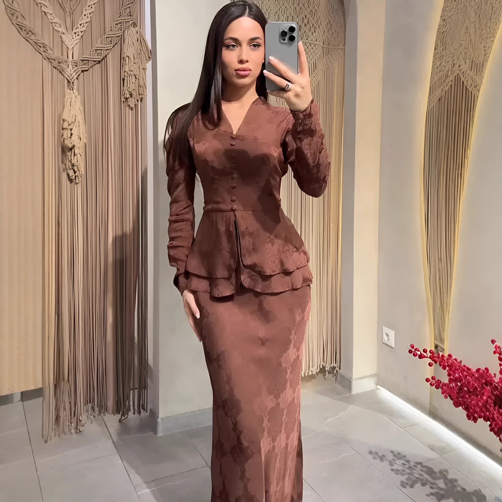 Dark brown floral pattern women's dress with long sleeves and fake two-piece retro design
