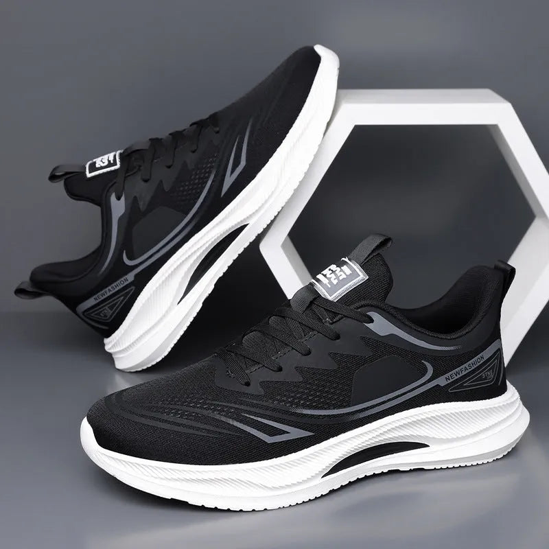 Men's low-top casual shoes in breathable mesh with a round toe and non-slip rubber sole.