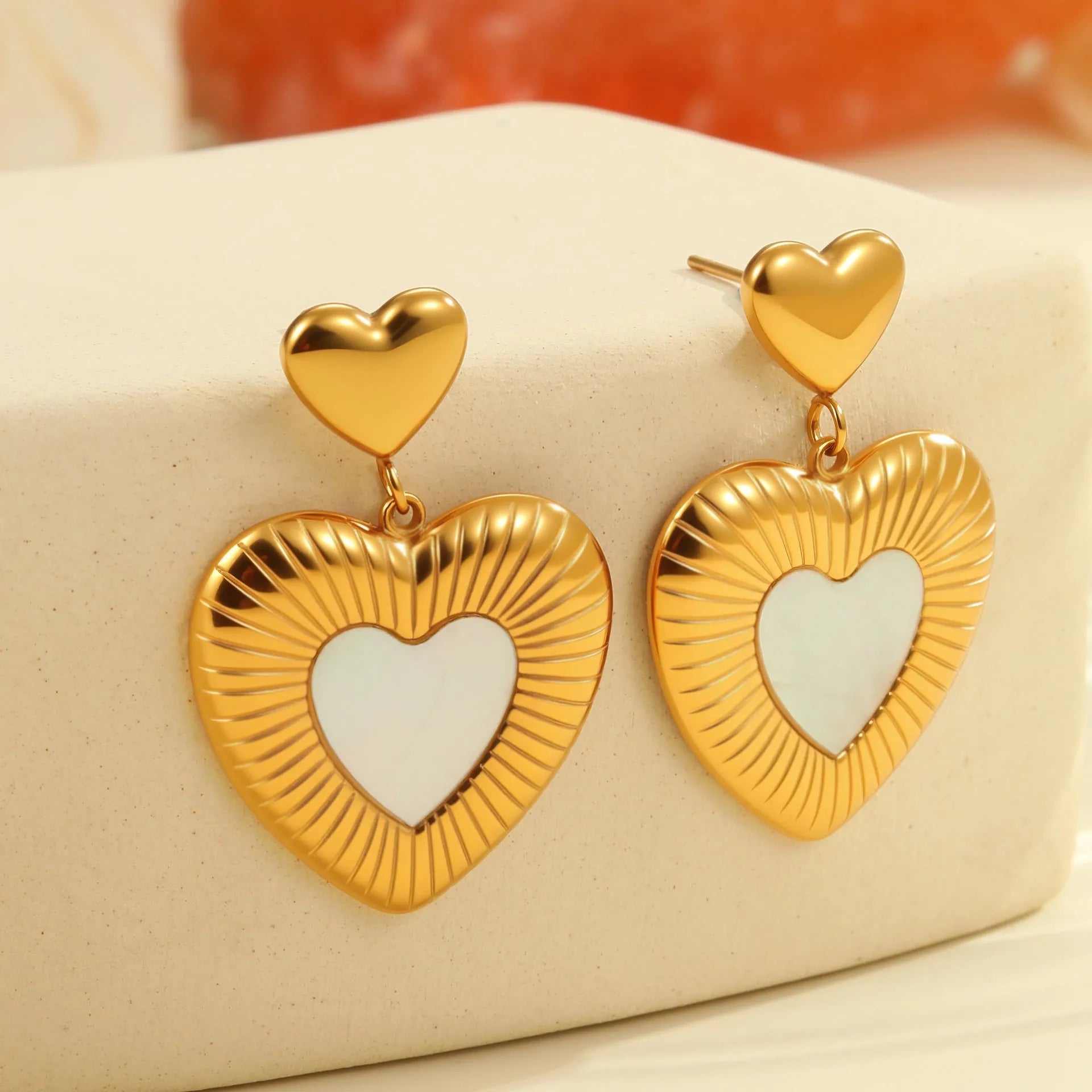 Gold electroplated stainless steel heart-shaped fritillary earrings for women