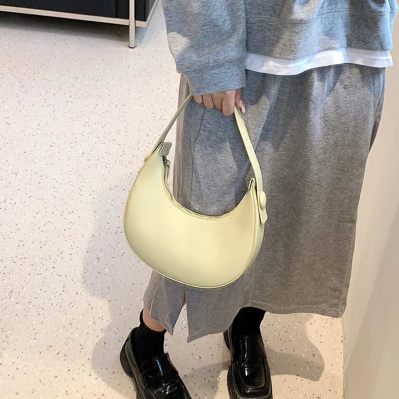 Retro women's dumpling-shaped shoulder bag in PU leather with zippered pocket