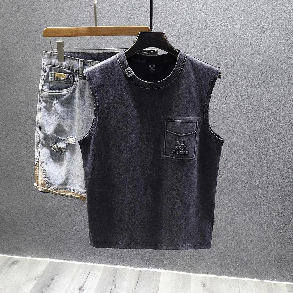 Solid colour cotton sleeveless fitness t-shirt showing loose fit and straight hem design
