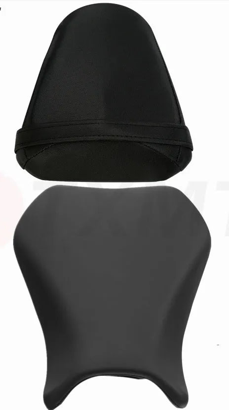 Suzuki GSXR1000 motorcycle seat cover set in PU leather, size L, showing front and rear coverage option