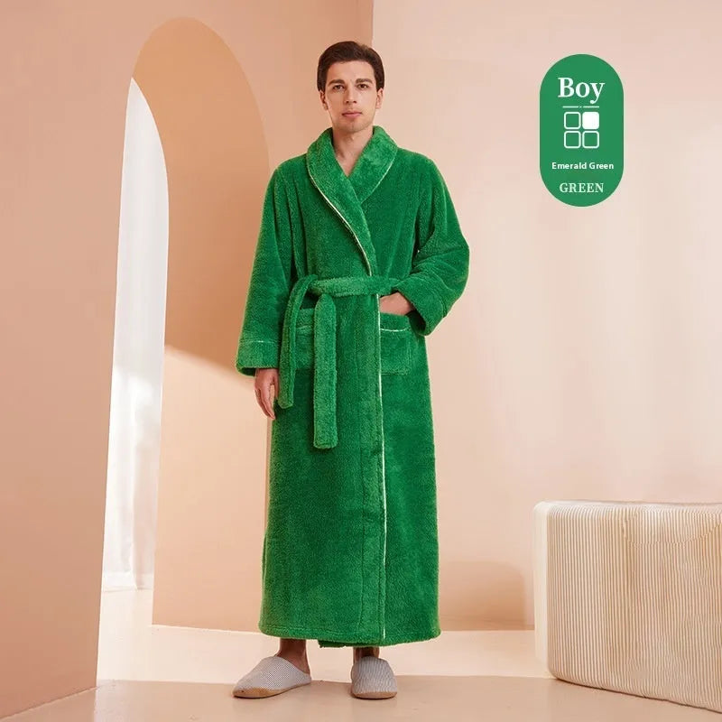 Plus size thickened flannel bathrobe for couples in winter with super thick 301-350 gsm fabric