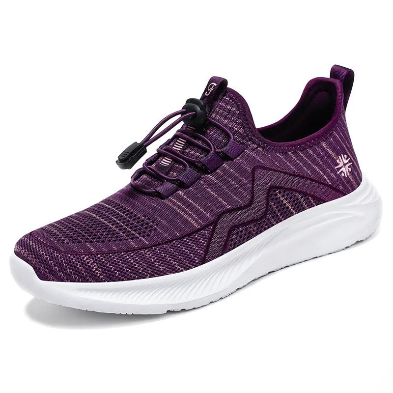 Lightweight soft bottom casual shoes for middle-aged women, black slip-on shallow mouth design