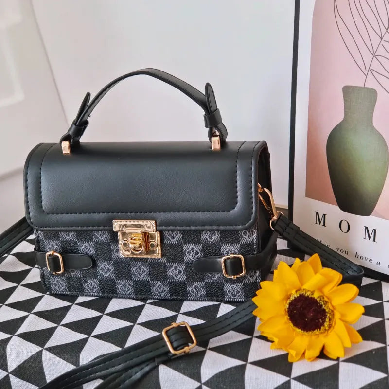 Retro-style square crossbody bag with floral stitching and a diamond pattern in PU leather.