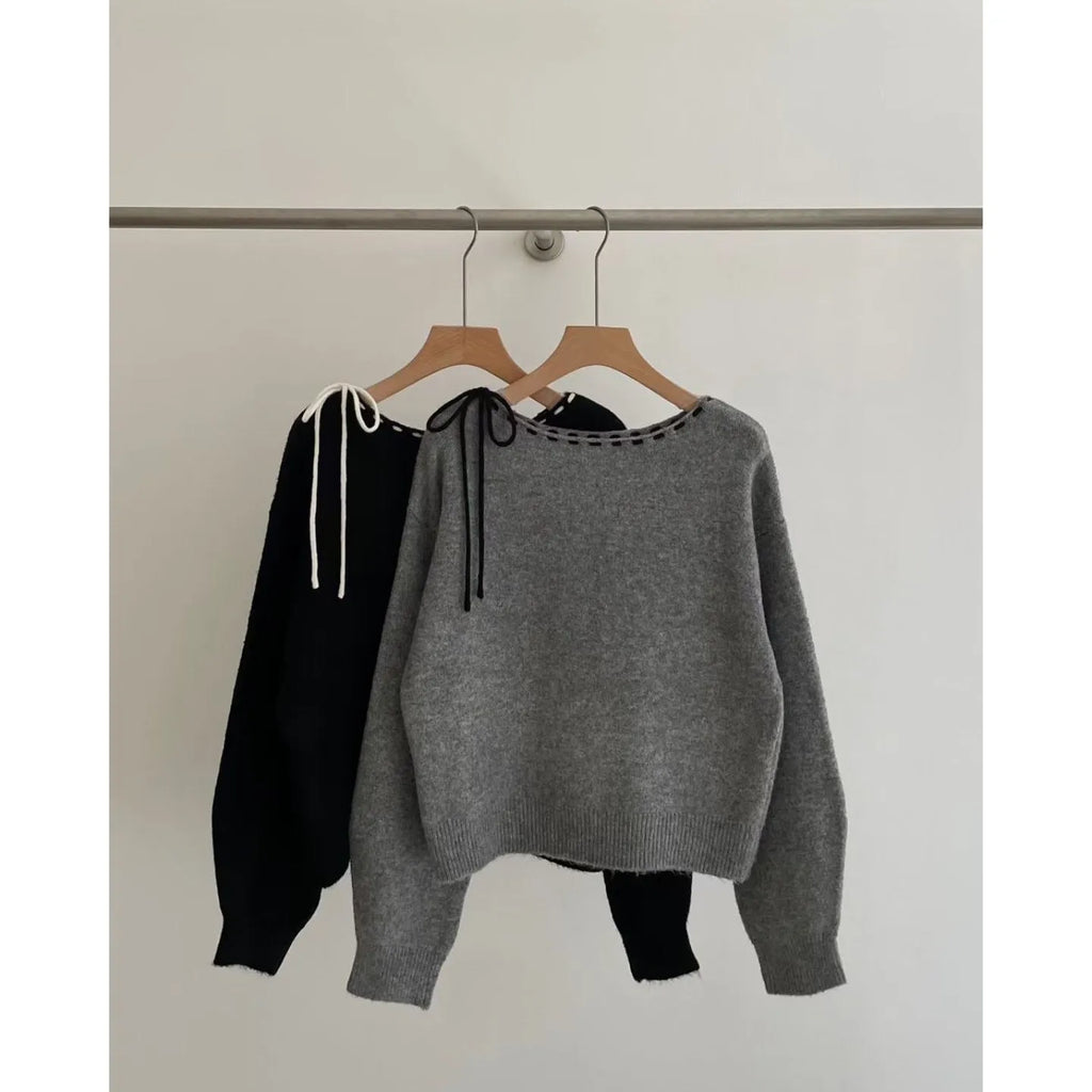 Women's loose-fitting knitwear pullover jumper in black and grey colours made from regenerated cellulose fibre
