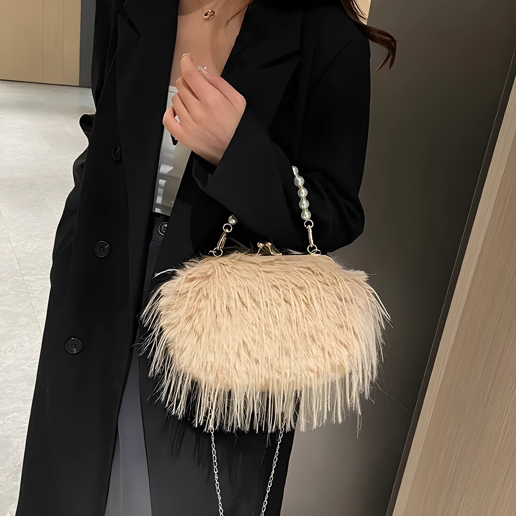 Soft plush furry crossbody shoulder bag with pearl chain and phone pocket in shell shape