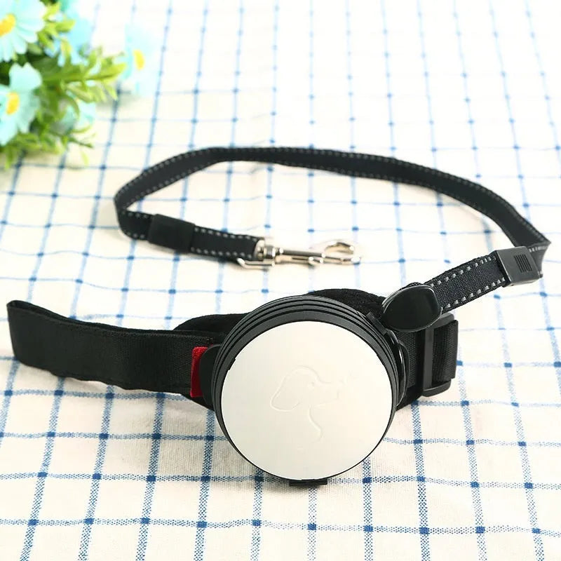 3 metre retractable dog leash in six colours with automatic braking system