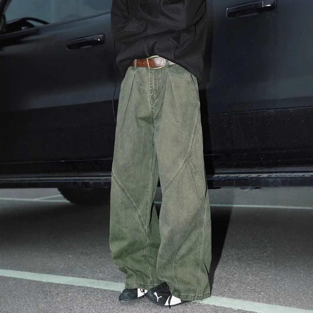 Men's pleated straight leg trousers in cotton-polyester blend with elastic waist available in black, brown, apricot