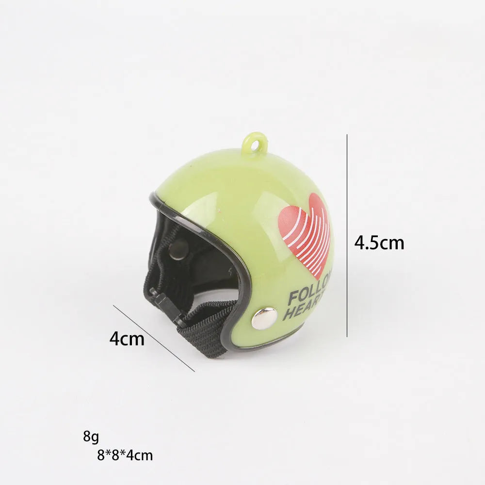 Adjustable plastic chicken helmet for small pet protection with elastic bands and sponge lining