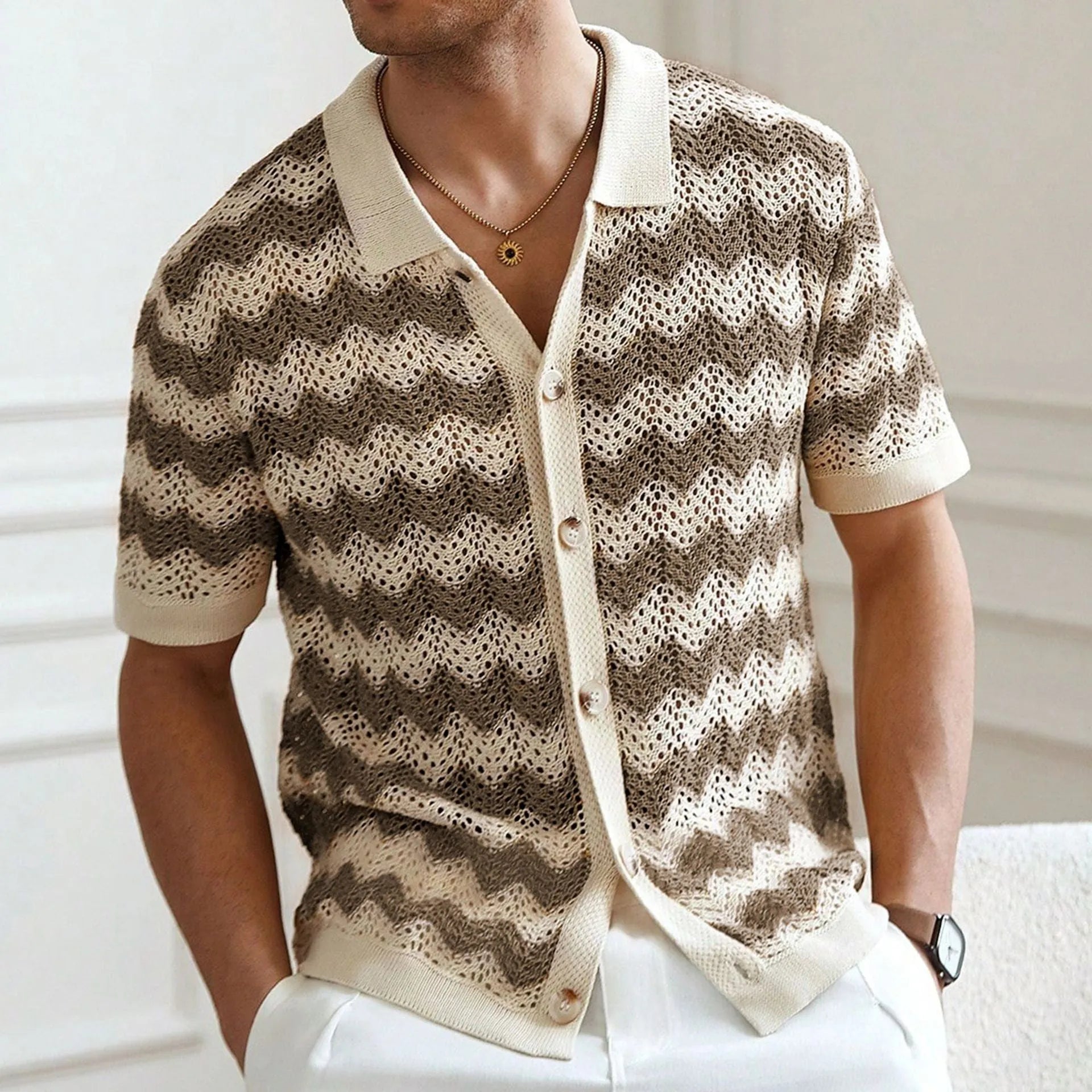 Blue hollow jacquard corrugated short-sleeved sweater with flocking detail