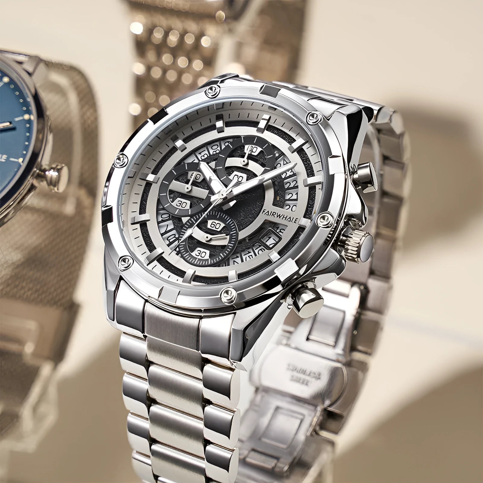 Men's waterproof luminous quartz watch with steel belt in black and blue, black and gold, or silver and white.