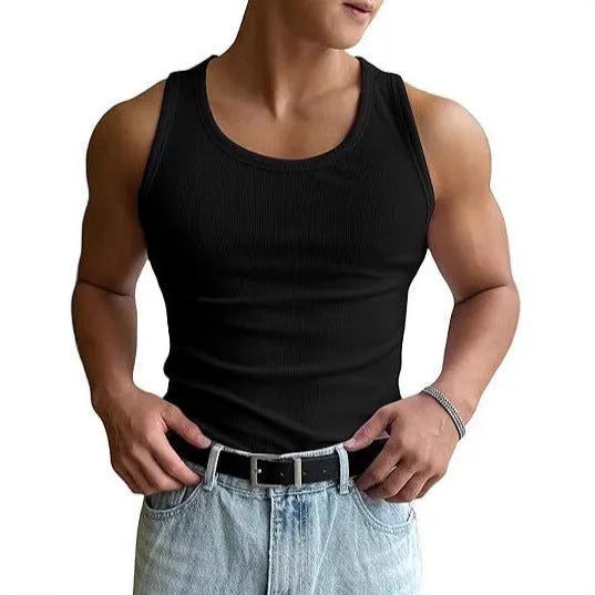 Men's tight black workout T-shirt with wool lining and round neck for sports training