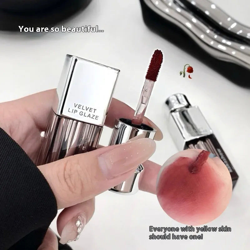 Kakashow matte soft mist lipstick in velvet lip paint format with 1.8g net content