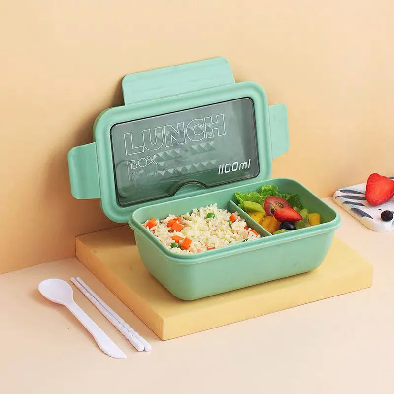Four-layer partitioned bento lunch box in Nordic style with green plastic construction