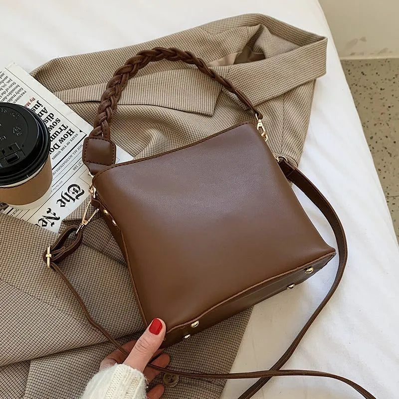 Retro woven PU leather one-shoulder crossbody underarm bucket bag in khaki colour