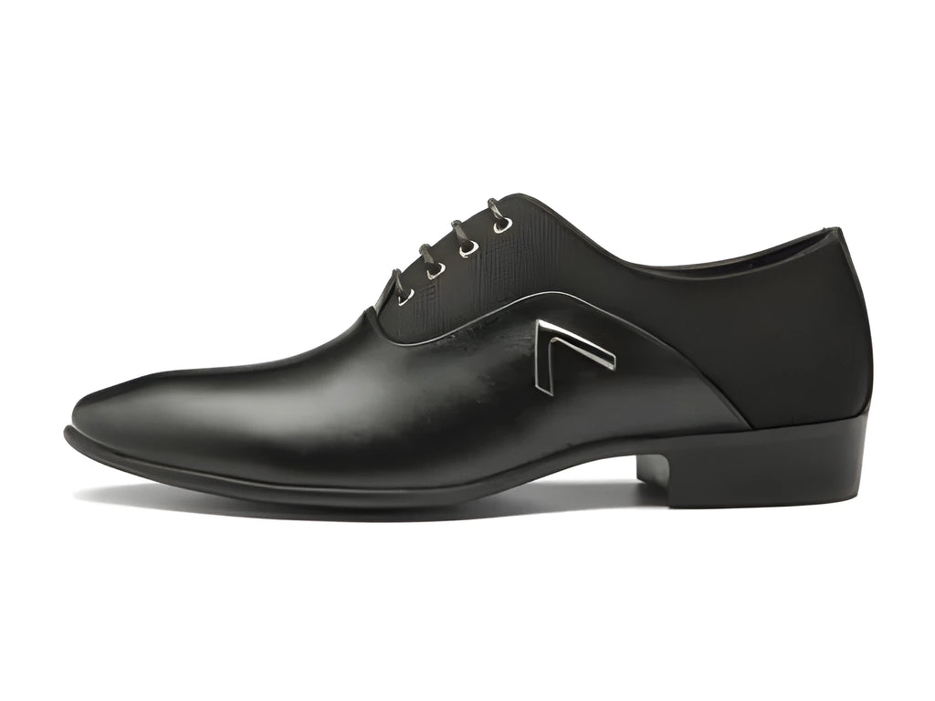 Men's black Oxford shoes with artificial PU leather upper and rubber sole on a white background.