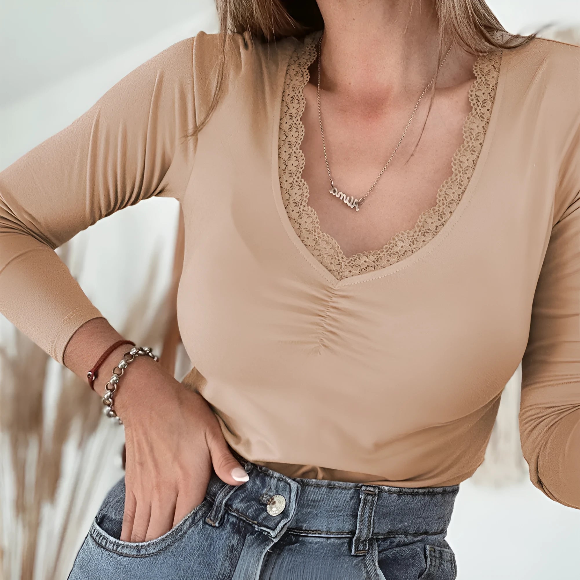 Women's solid colour long sleeve top with lace trim in Japanese Korean casual style