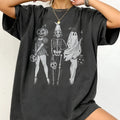 Unisex loose fit cotton t-shirt in straight cut with short sleeves and round neck