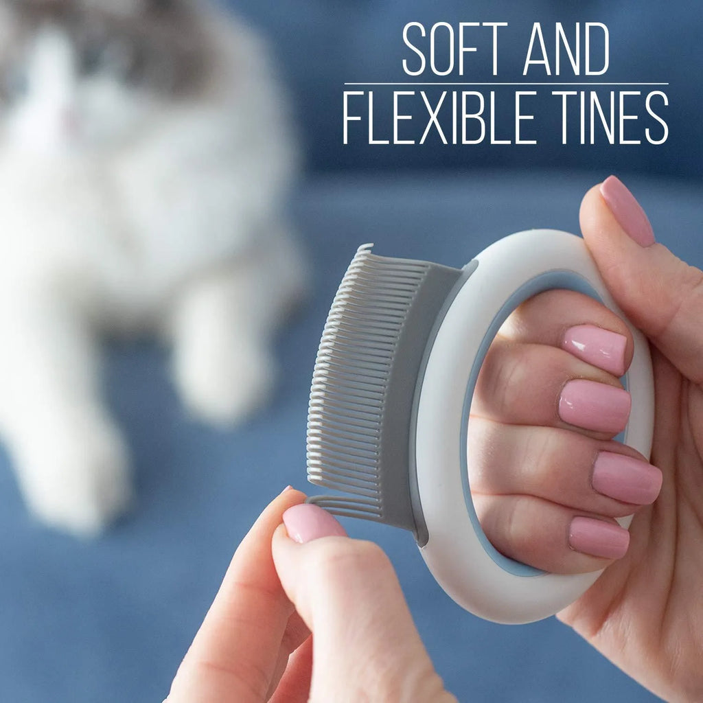 Pet grooming comb with soft teeth for cats and dogs in blue, green or pink colours